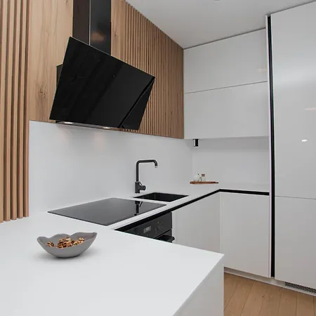 Luxury Providenca With Private Rooftop Terrace شقة *