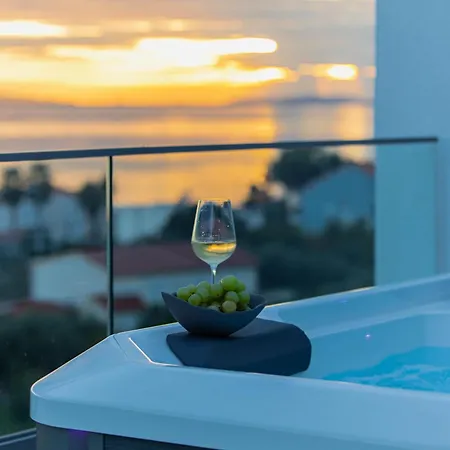Luxury Providenca With Private Rooftop Terrace