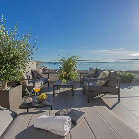 Luxury Providenca With Private Rooftop Terrace شقة *