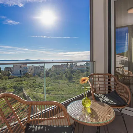 Luxury Providenca With Private Rooftop Terrace * بودْسْتغانا