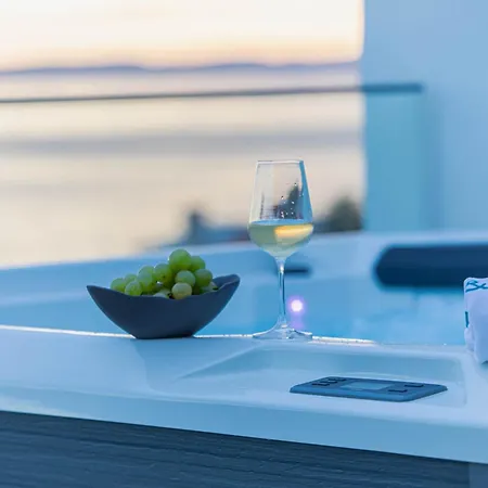Luxury Providenca With Private Rooftop Terrace